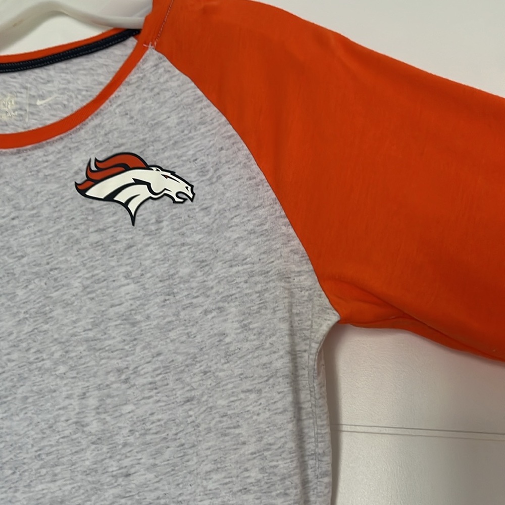 DB three quarter sleeve top - Picture 3 of 6